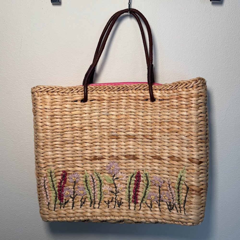 Vintage Sonoma Light Brown Woven Bag with Embroidered Floral Pattern